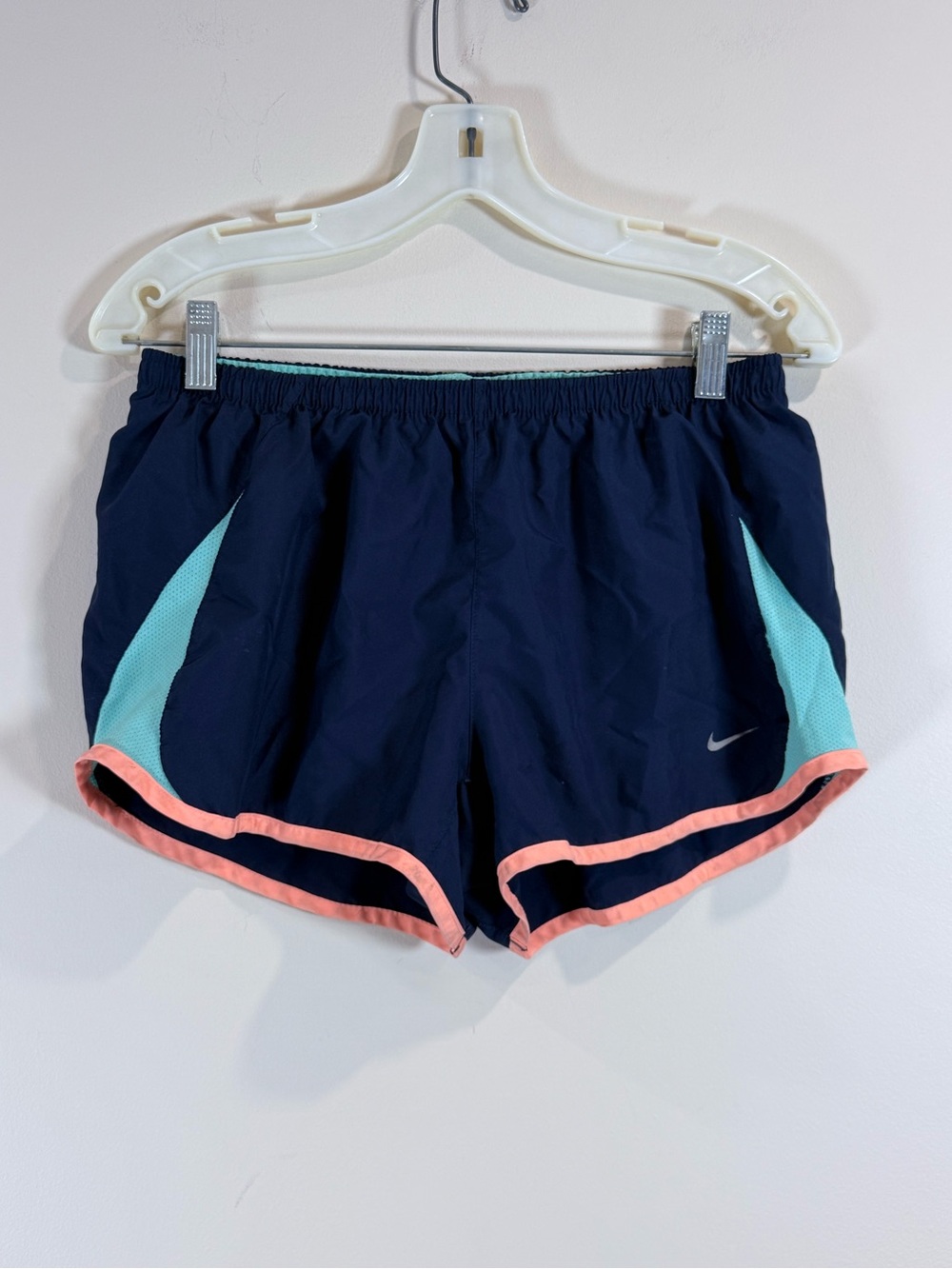 🔥Nike Women's Navy Running Shorts with Mint and Coral Trim Size M EC🔥